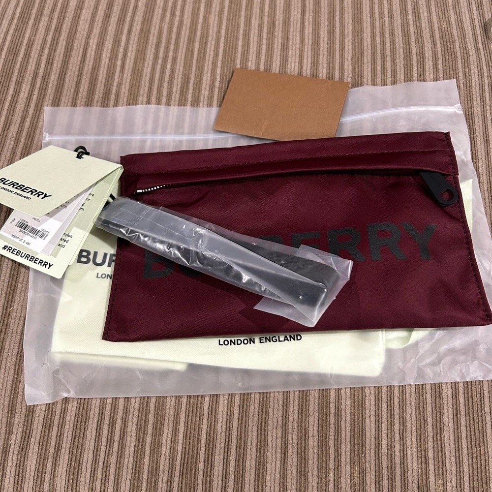 burberry zip pouch - Picture 1 of 7